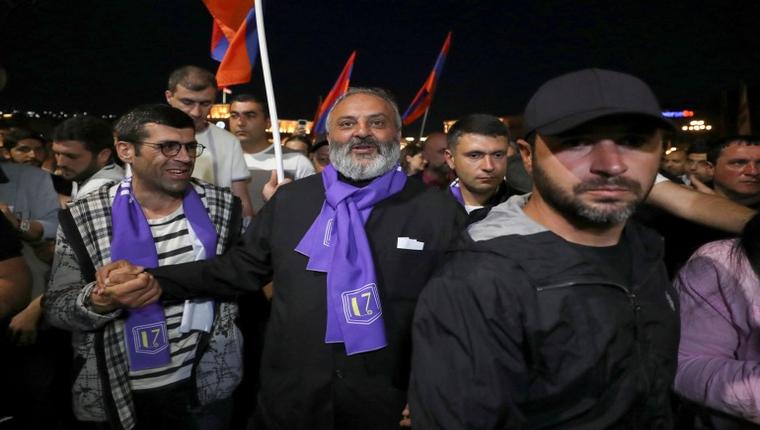 Armenian Demonstrations Call for PM’s Resignation Due to Concessions to Azerbaijan