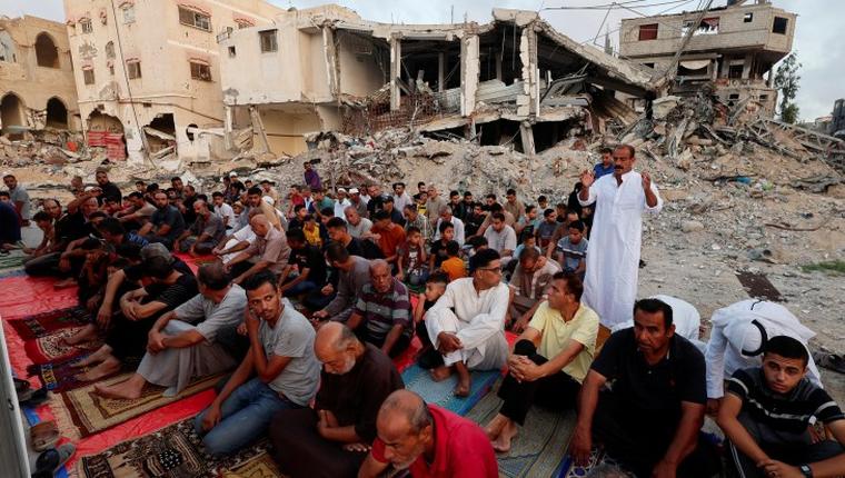 Palestinians Grieve During Eid al-Adha Amid Israeli Assaults