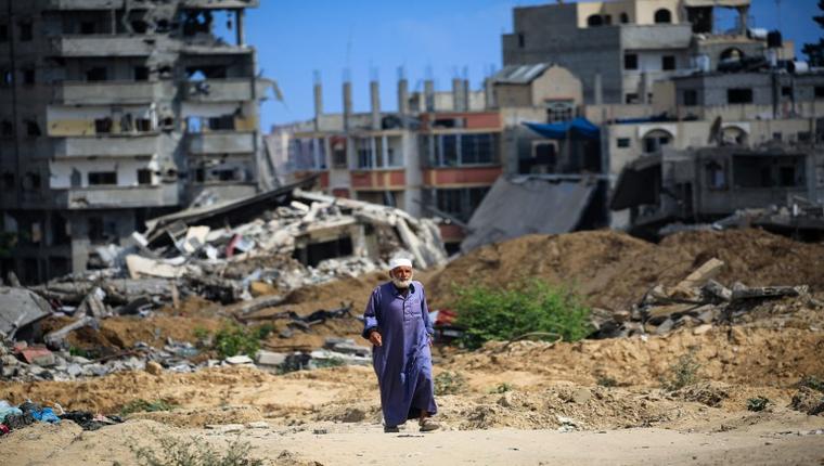 Six Palestinians killed as Israeli forces pound southern, northern Gaza