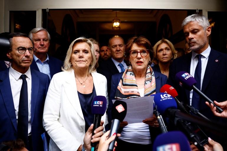 Annie Genevard with Laurent Wauqiez and other LR members at a press conference.