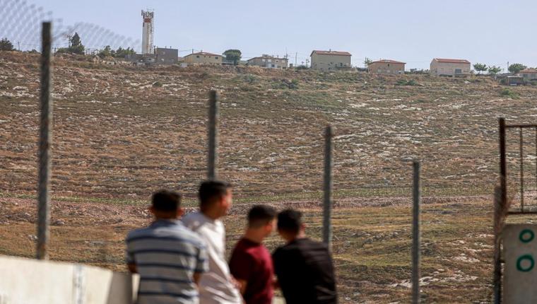 Israel approves new settlements and outposts in West Bank